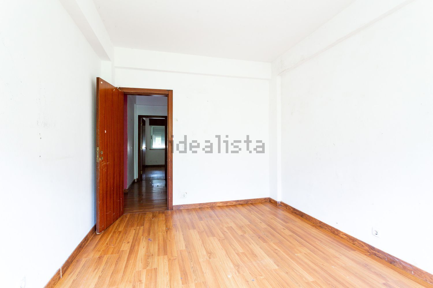 公寓 t2出售在Praça Amália Rodrigues, 8 - 过道