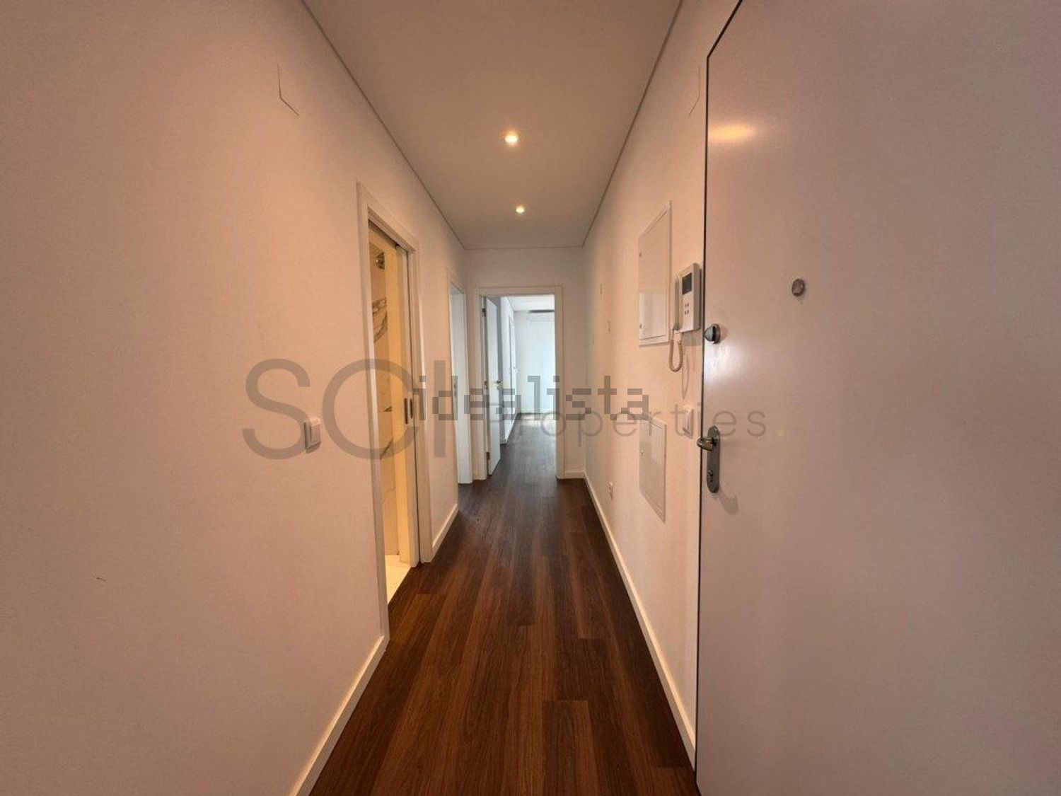 公寓 t2出售在Rua Sociedade Filarmónica Incrível Almadense - 前厅
