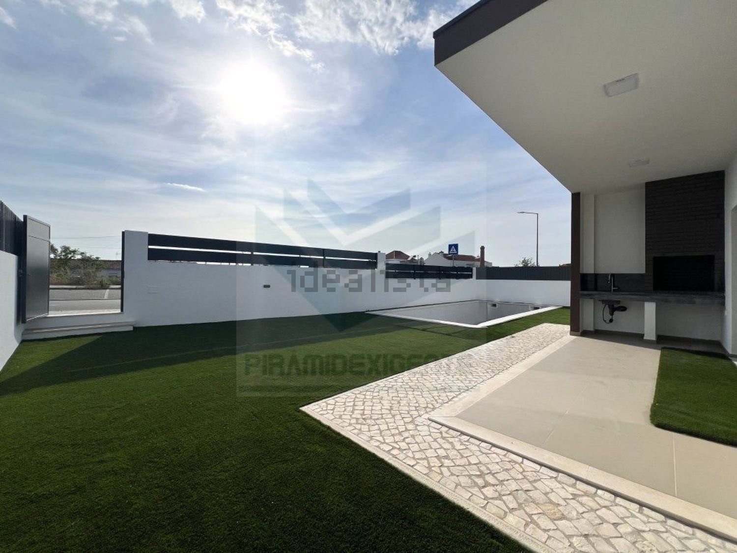 小楼房或独栋别墅出售在 Vila Nogueira de Azeitão - 游泳池