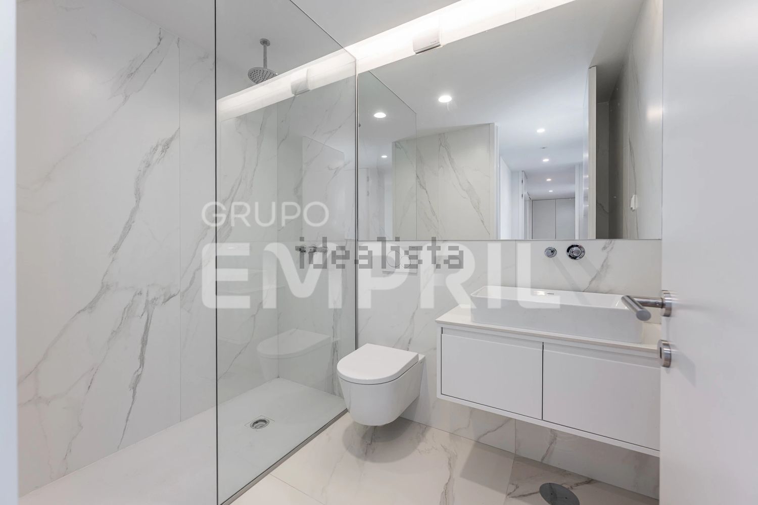 公寓 t2出售在Rua do Conselheiro de Costa Braga, 264 - 卫生间