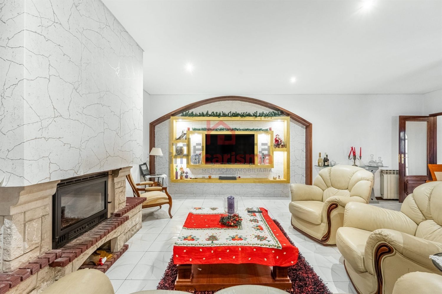 小楼房或独栋别墅出售在 Santo Tirso - Couto - Burgães - 客厅