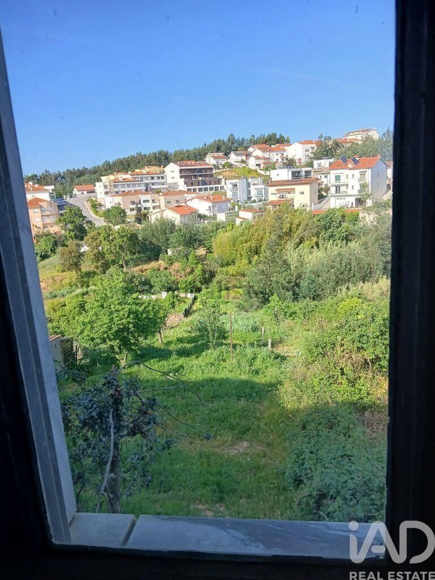 双拼别墅出售在 São Martinho do Bispo e Ribeira de Frades - 花园