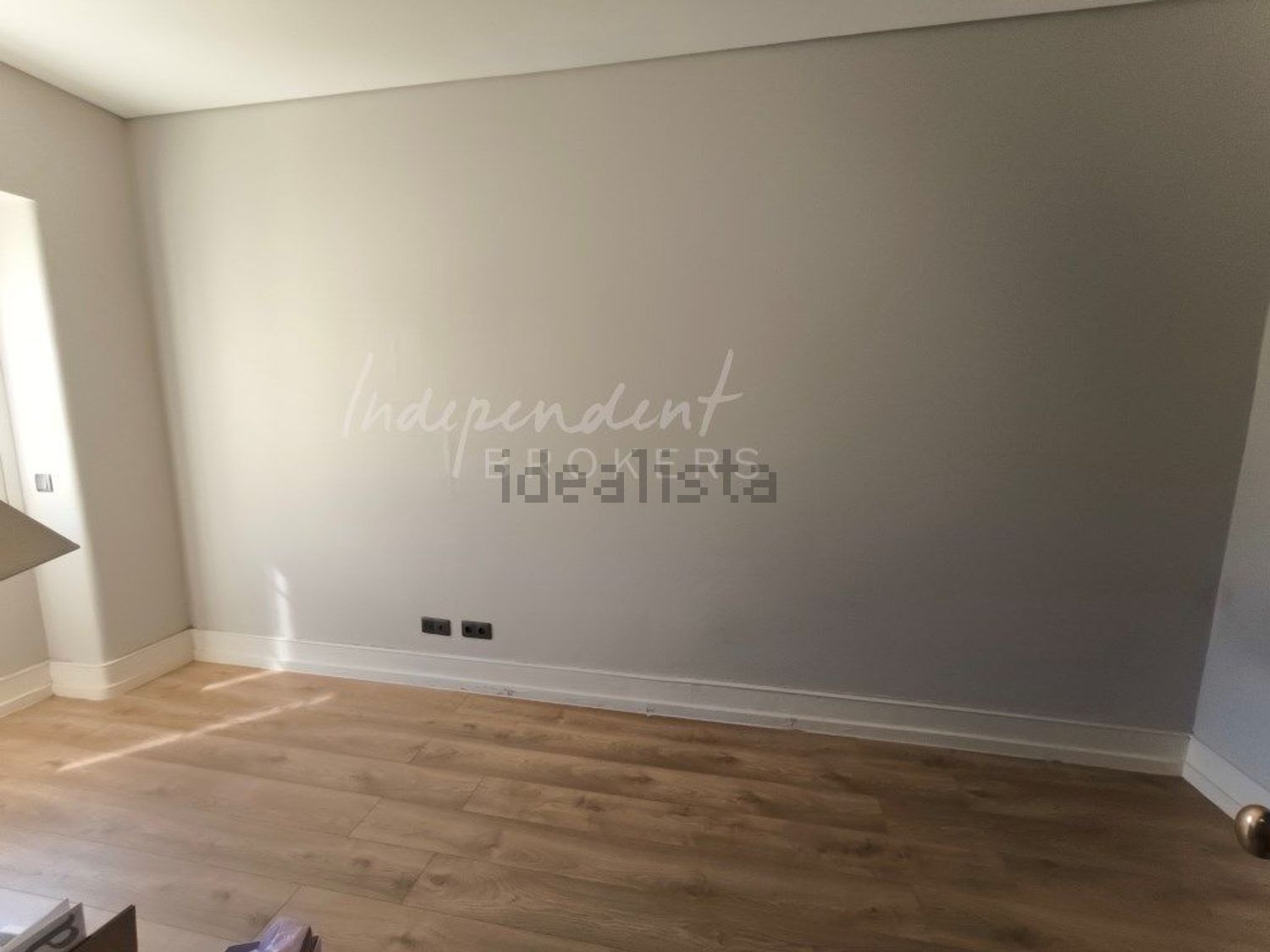 出租公寓 t5在Avenida Sidónio Pais, 14 - 居住