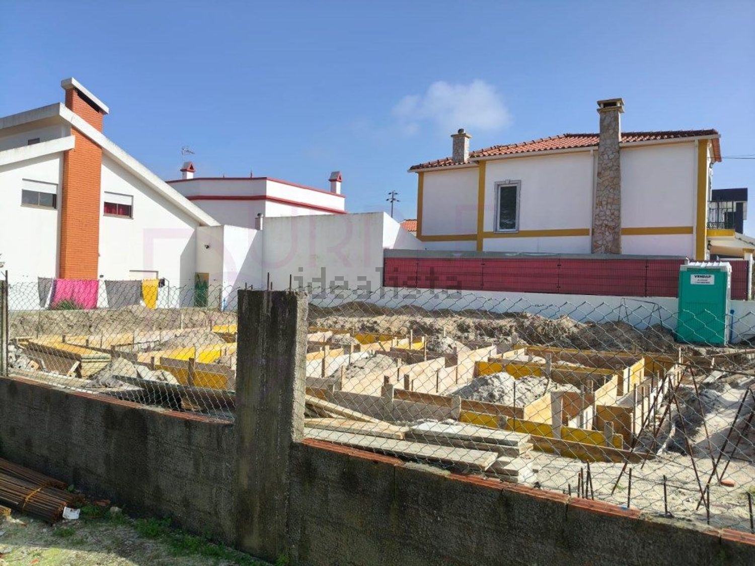 小楼房或独栋别墅出售在 Bairro Novo - Quinta Dona Maria - 外立面