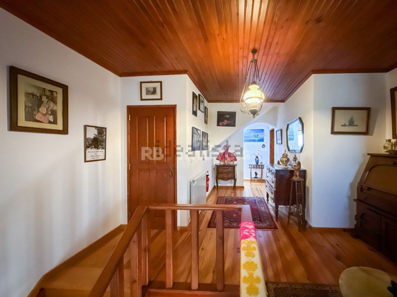 小楼房或独栋别墅出售在Rua Olival, 18 - 前厅