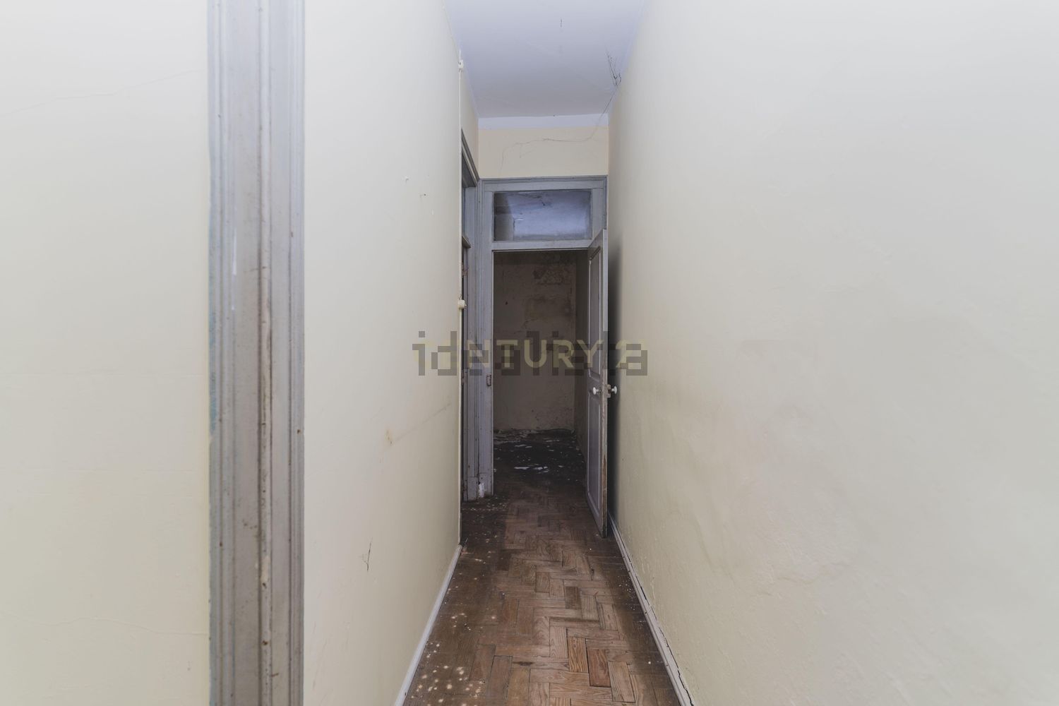 小楼房或独栋别墅出售在Largo Francisco Duarte Prego, 8 - 过道