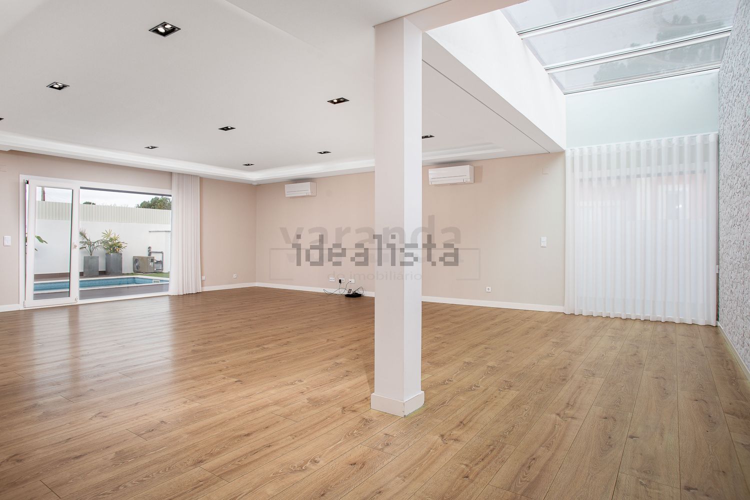 小楼房或独栋别墅出售在Rua 2 - 餐厅