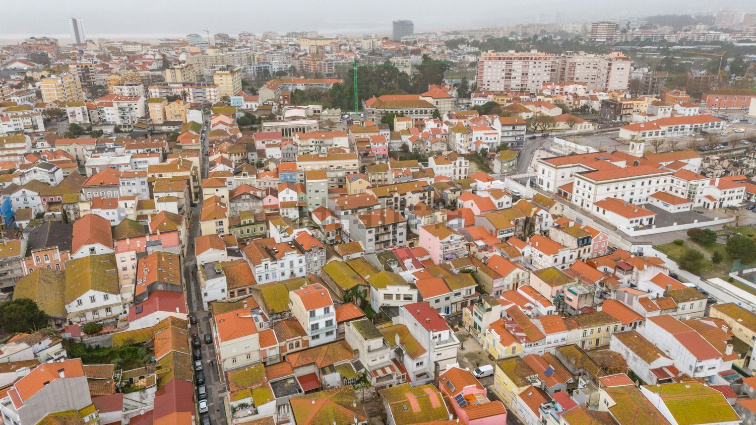 双拼别墅出售在Rua São João do Vale, 1 - 照片