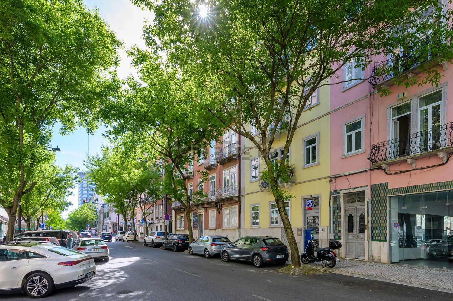 公寓 t3出售在Avenida João Crisóstomo, 35 - 视线