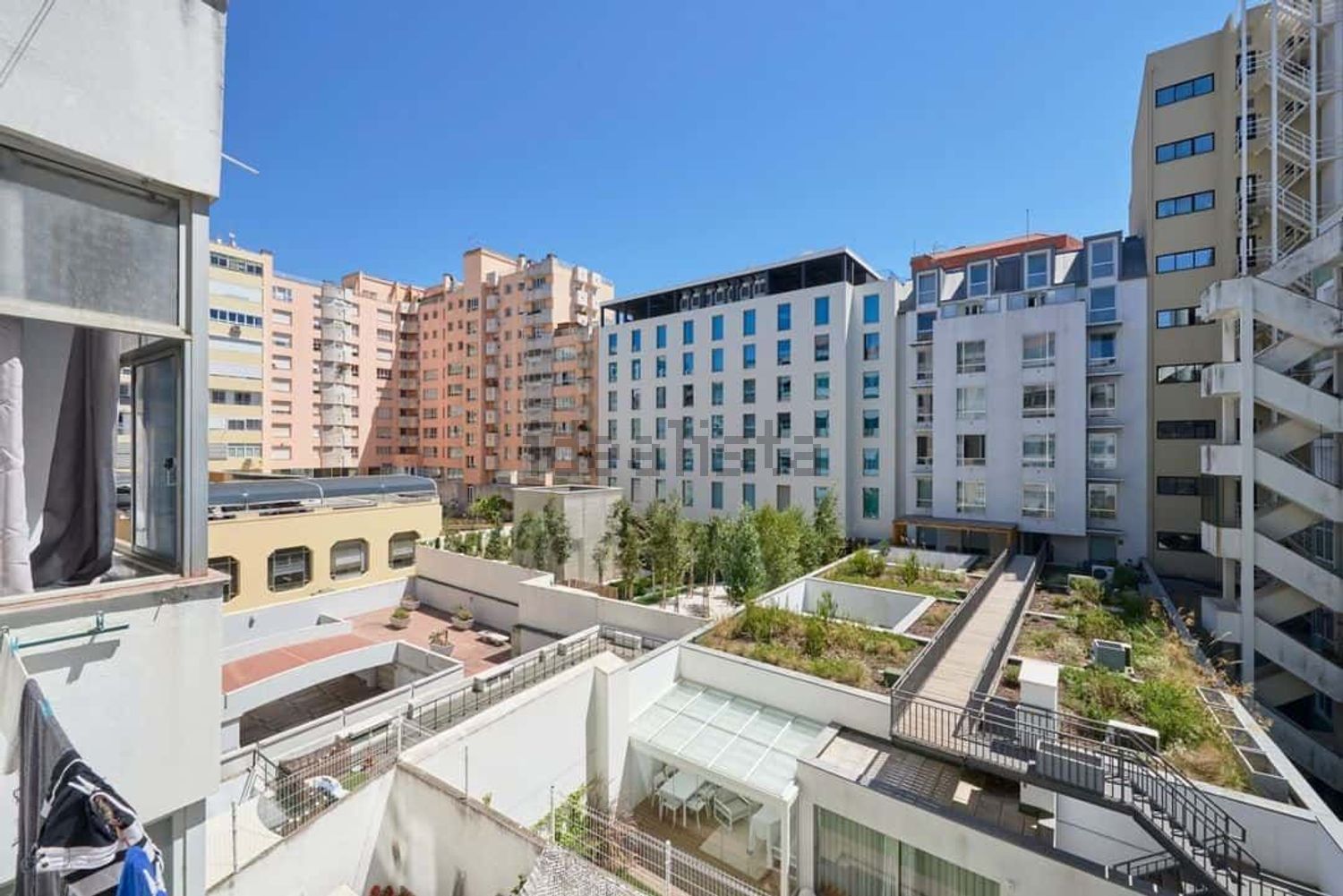 出租房间在Avenida Miguel Bombarda, 93 - 视线