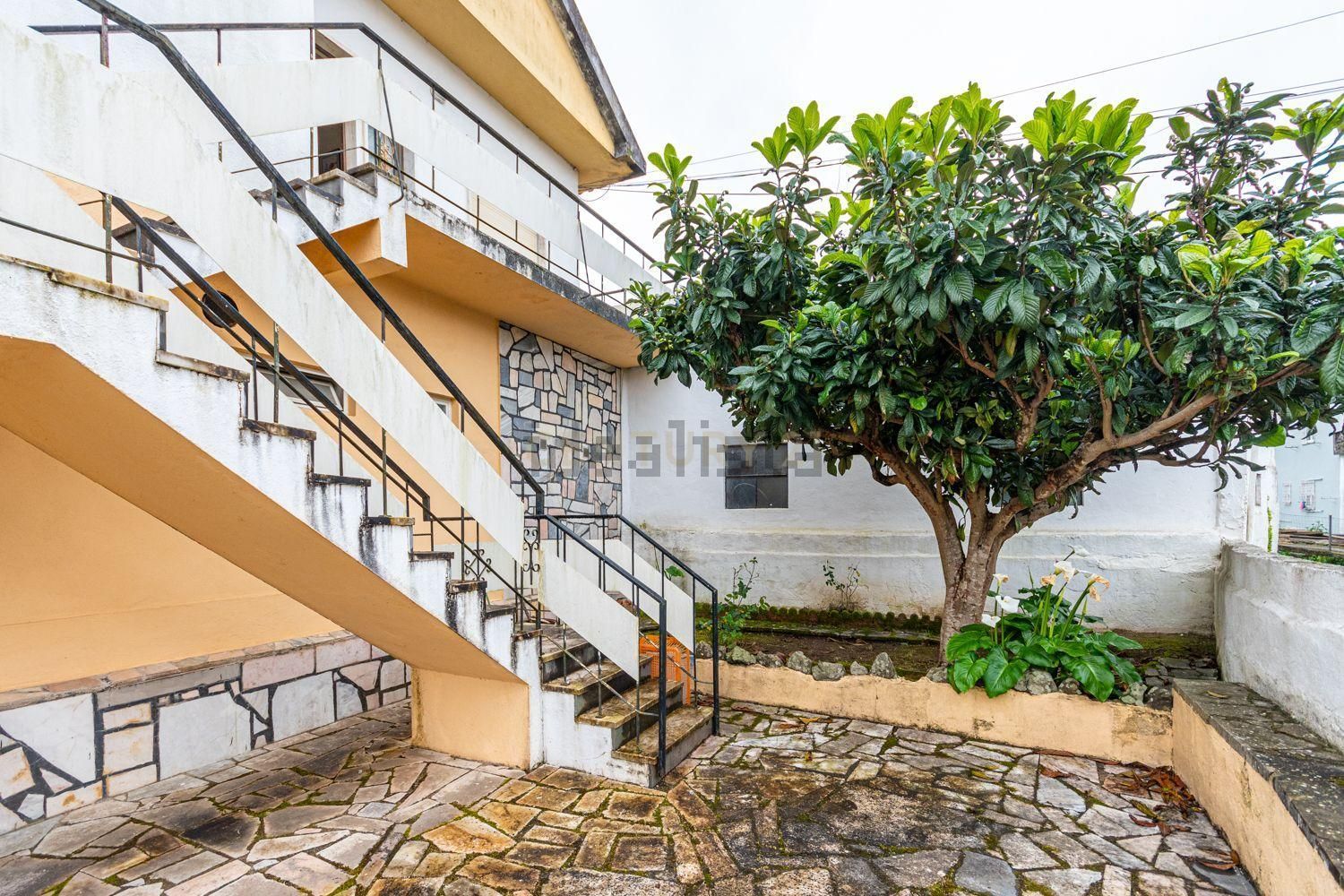 小楼房或独栋别墅出售在Bairro Novo s/n - 外立面