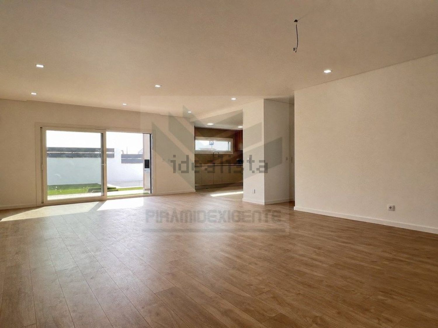 小楼房或独栋别墅出售在 Vila Nogueira de Azeitão - 客厅