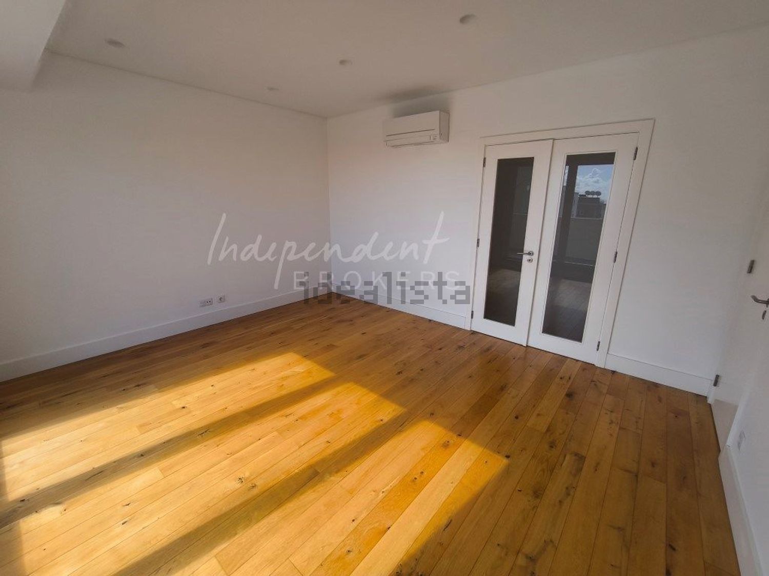 出租公寓 t4在Avenida António Augusto de Aguiar, 27 D - 居住