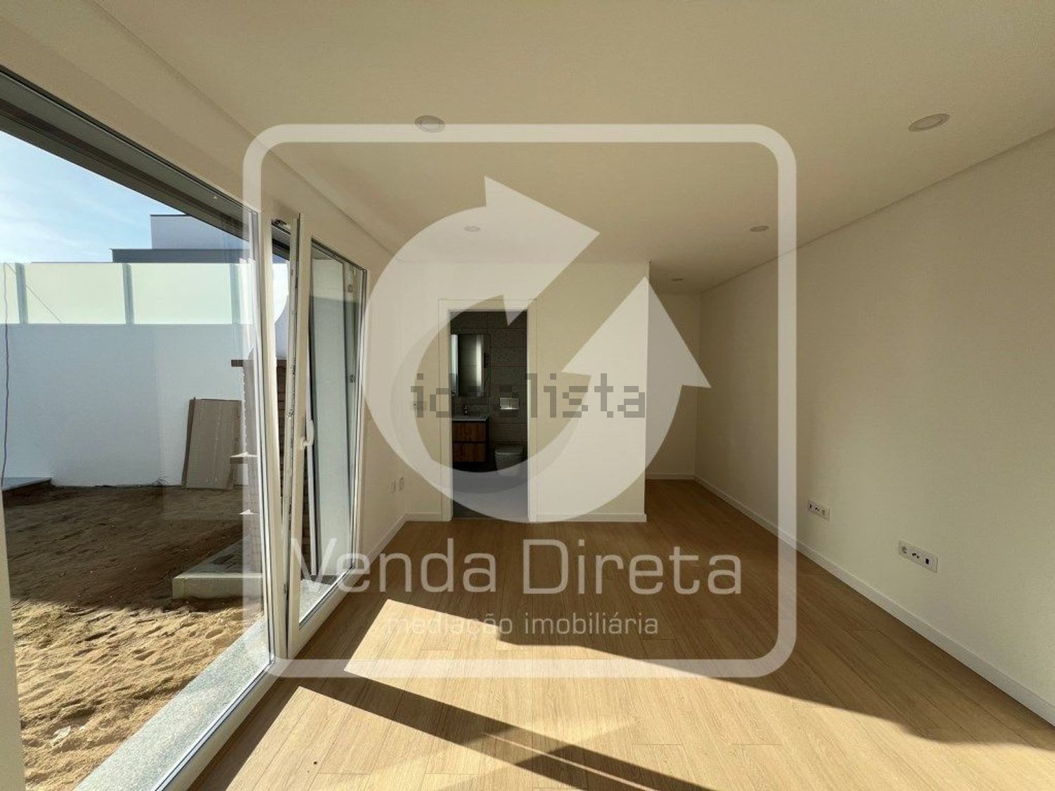 小楼房或独栋别墅出售在Rua Cidade do Porto, 891 - 照片