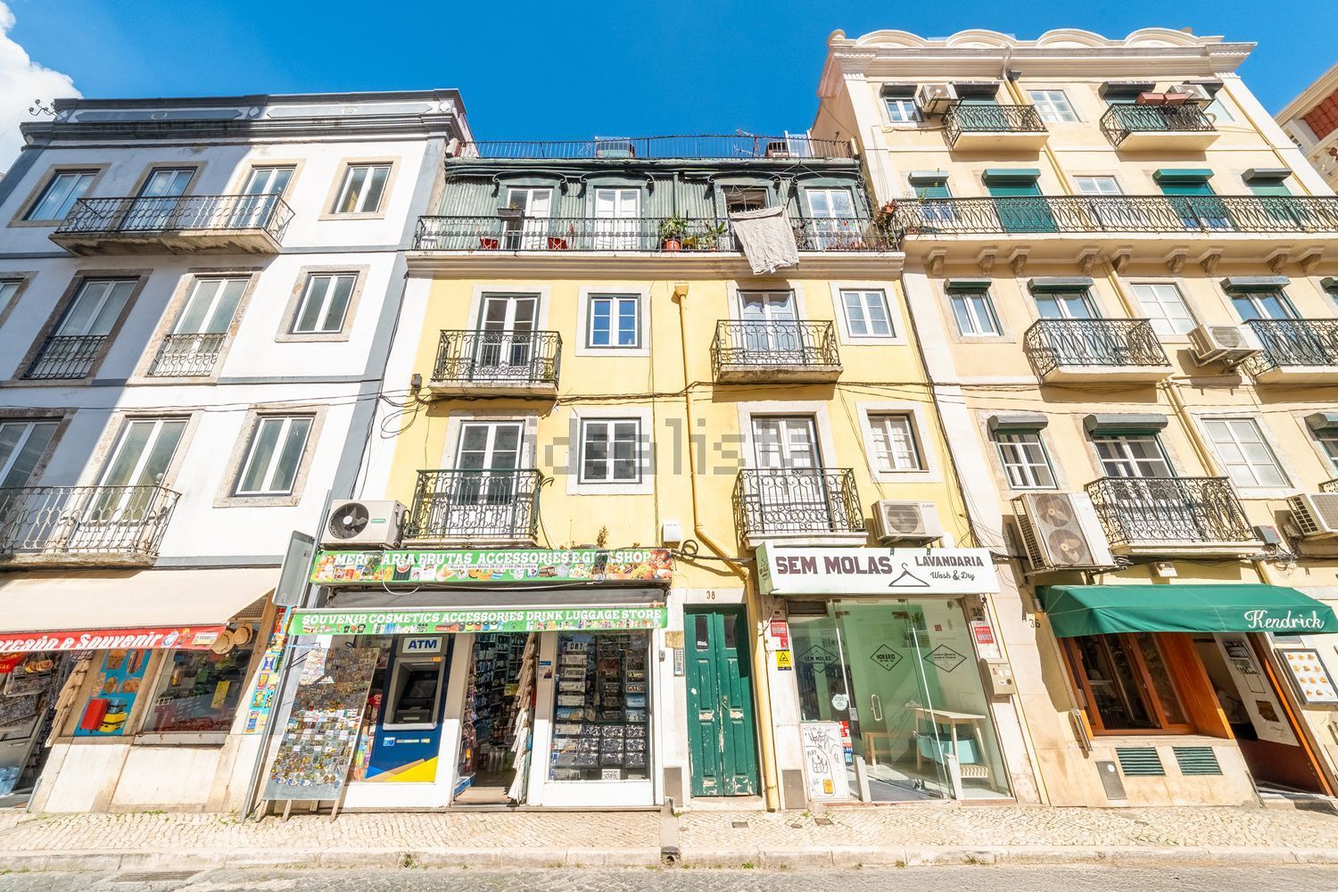 T0（单人公寓）出售在Rua de Santa Marta, 38 - 视线