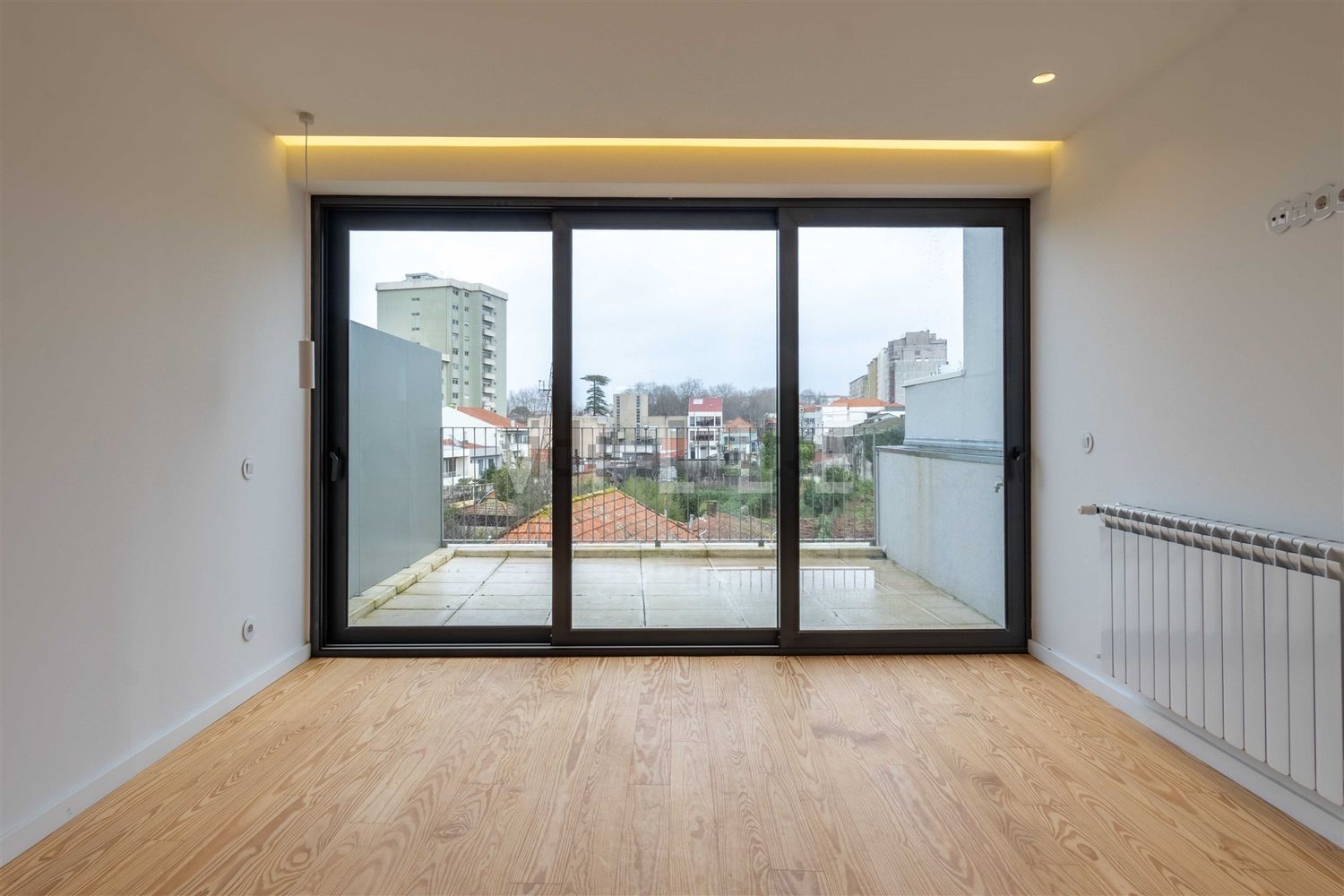 小楼房或独栋别墅出售在Avenida Dom Afonso Henriques, 512 - 视线