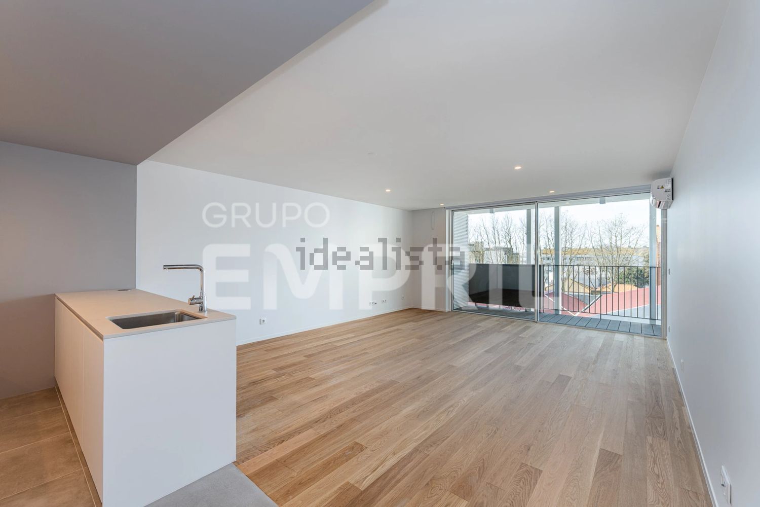 公寓 t2出售在Rua do Conselheiro de Costa Braga, 264 - 居住