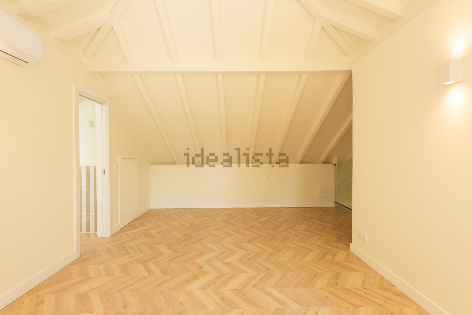 出租复式公寓在Rua de São Francisco de Sales s/n - 卧室