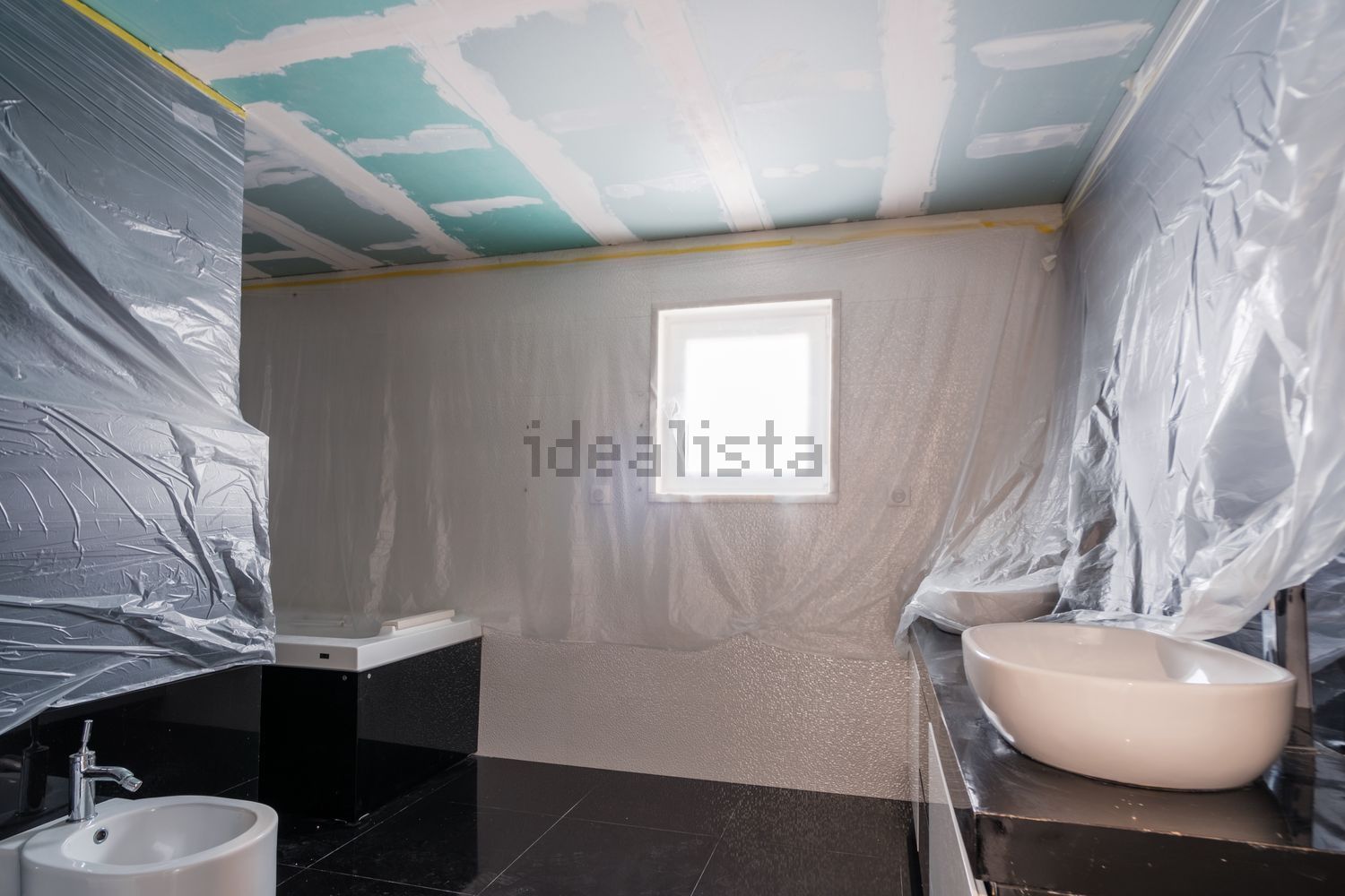 小楼房或独栋别墅出售在Travessa da Espargueira, 36 - 卫生间