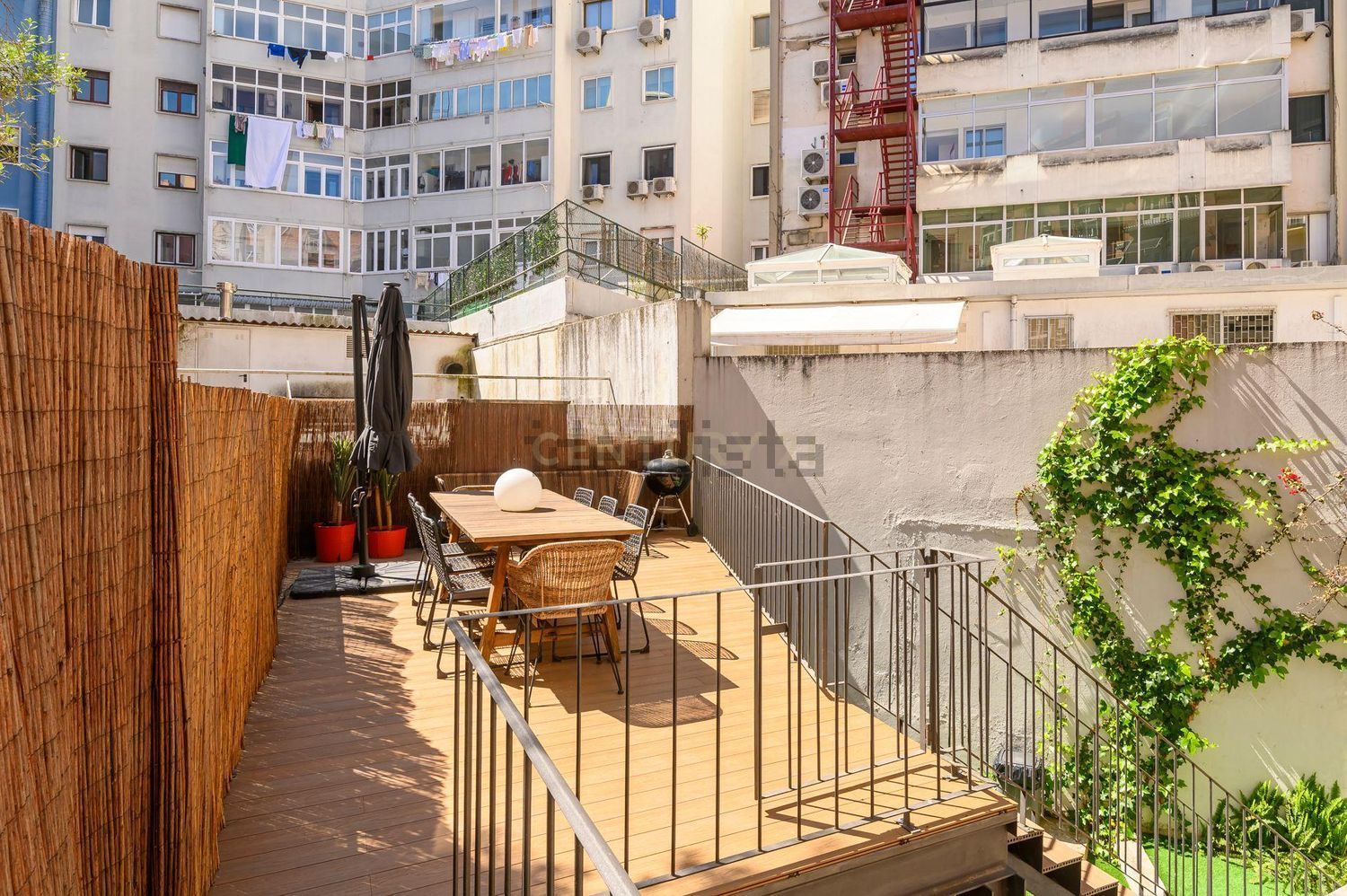 公寓 t3出售在Avenida João Crisóstomo, 35 - 阳台