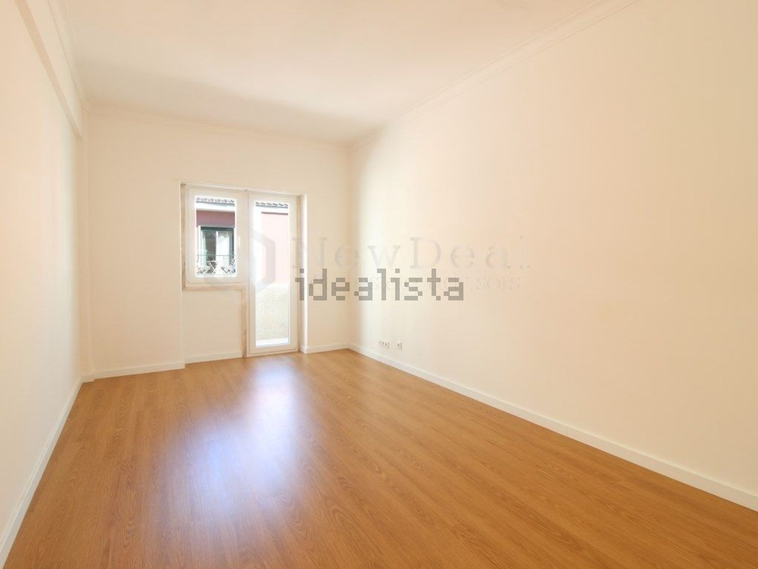 出租公寓 t1在Rua Damasceno Monteiro, 93 a - 客厅