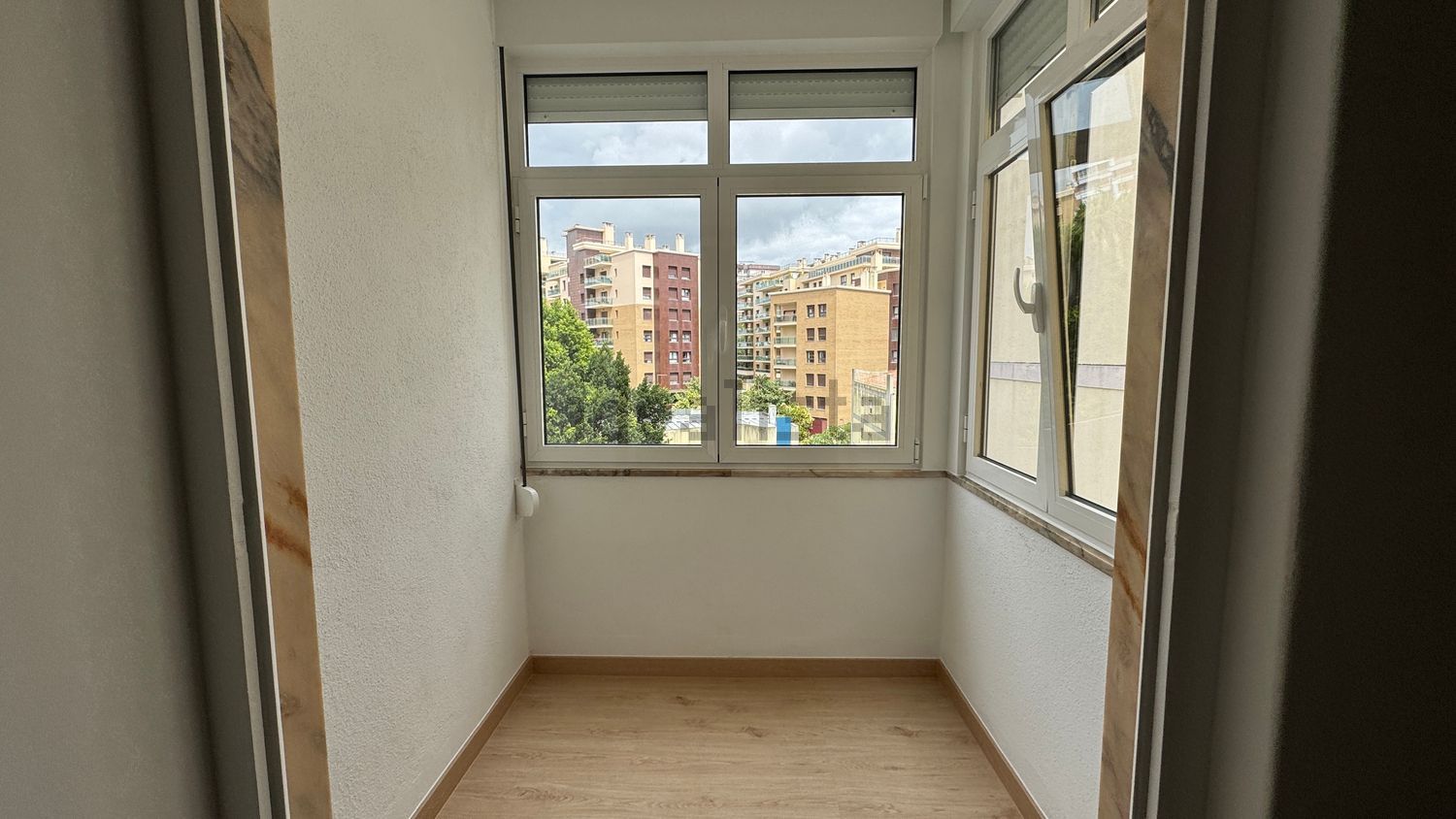 出租公寓 t2在Avenida Professor Doutor Augusto Abreu Lopes - 阳台