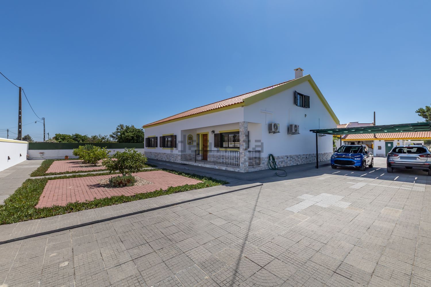 小楼房或独栋别墅出售在 Quinta Do Caixeiro(samouco) Samouco - 外立面