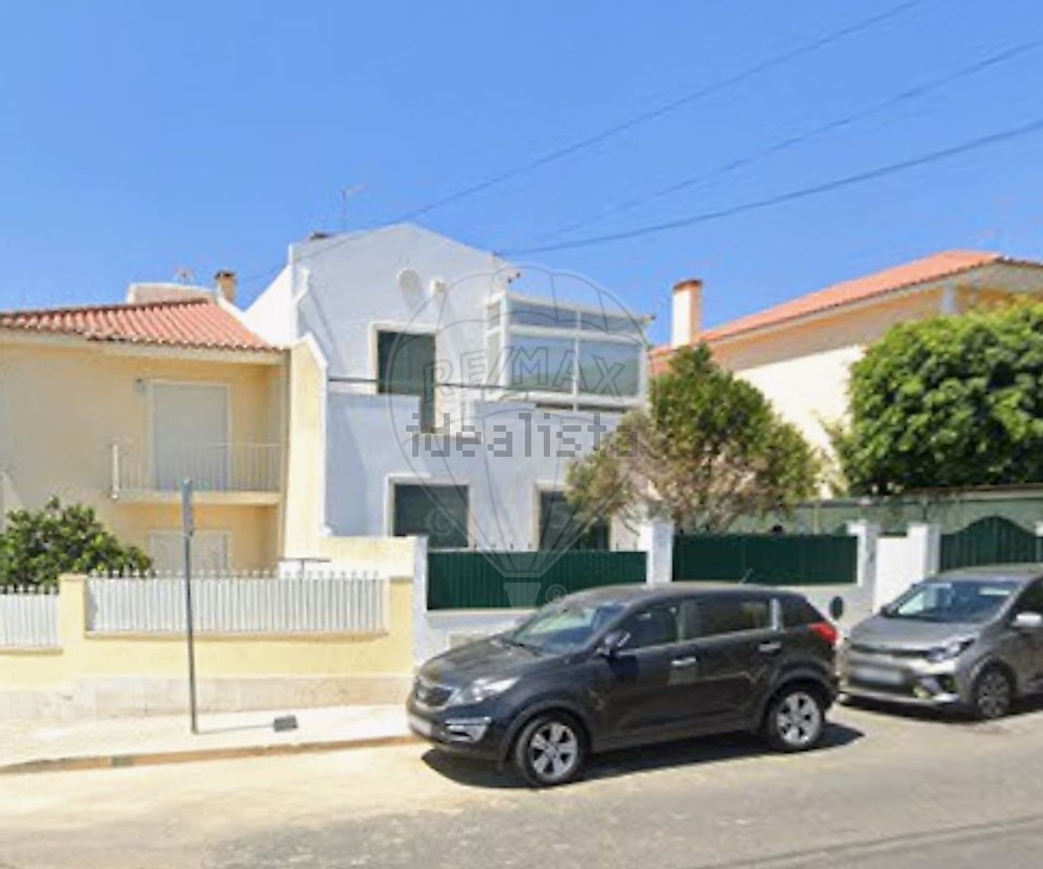 小楼房或独栋别墅出售在Rua dos Matosinhos - 外立面