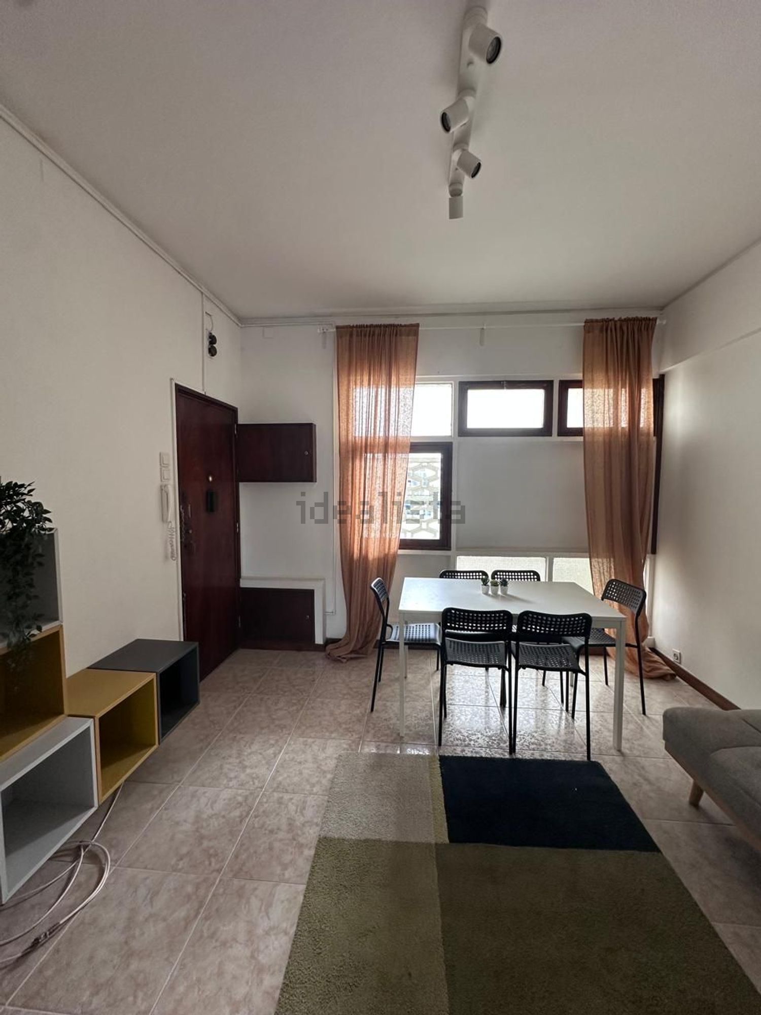 出租公寓 t2在Rua das Doze Casas, 56 - 客厅