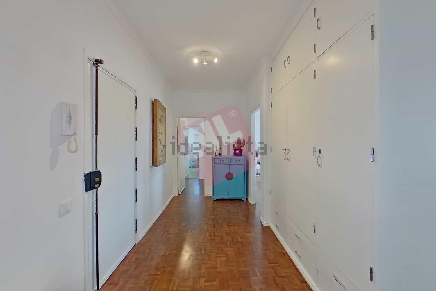 出租公寓 t3在Rua Veiga Beirão s/n - 前厅