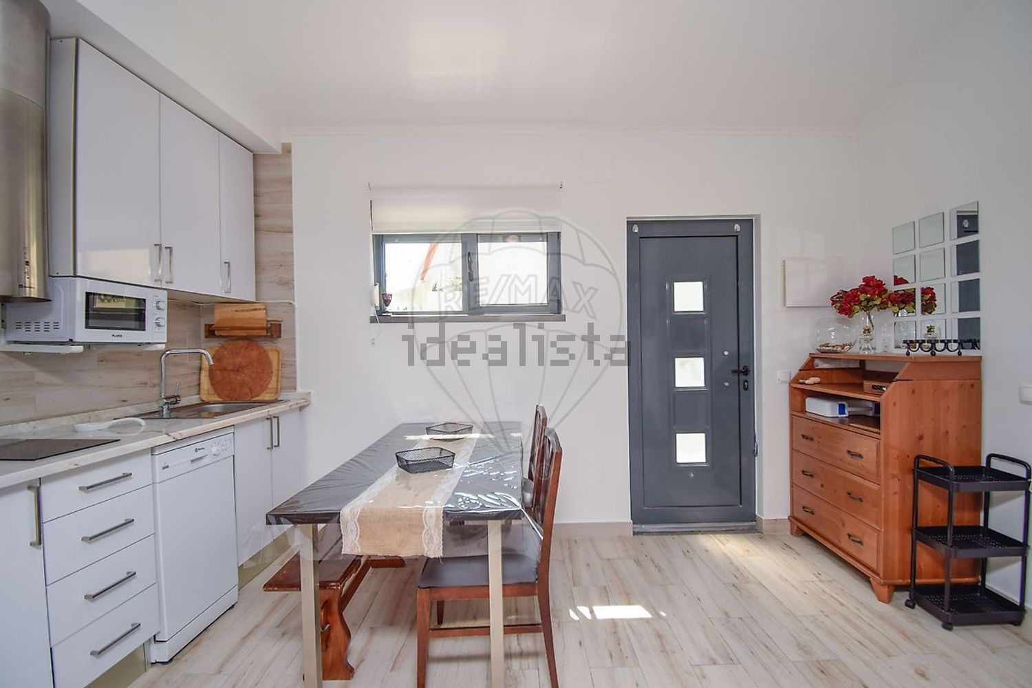 出租小楼房或独栋别墅在Beco Escola - 客厅