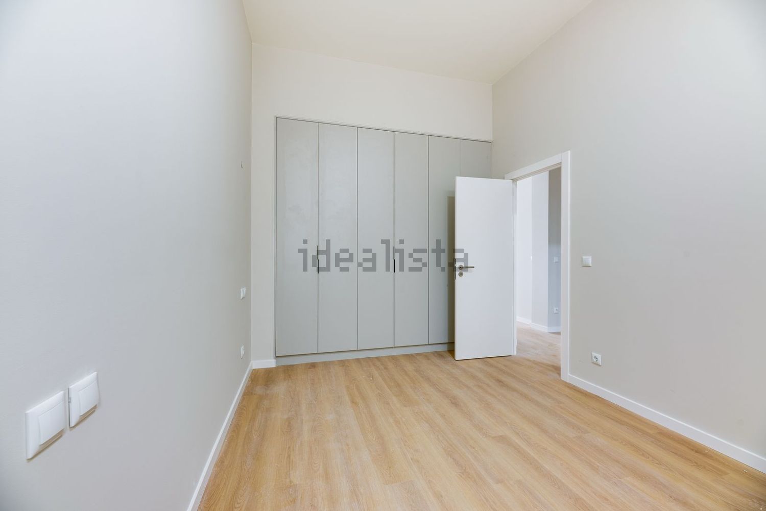 公寓 t1出售在Praça Mario Azevedo Gomes, 246 Nsab - 卧室