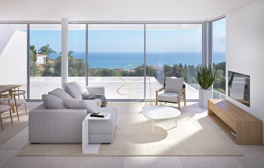 双拼别墅出售在 Rua Ferreira Castro s/n