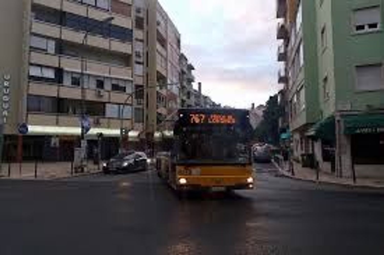 公寓 t3出售在Avenida do Uruguai - 环境