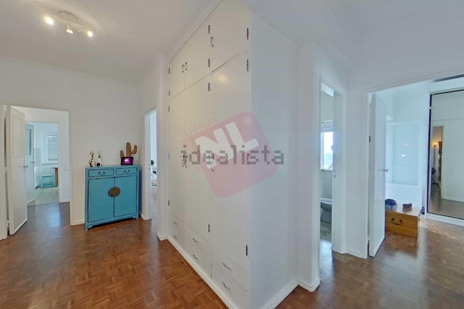 出租公寓 t3在Rua Veiga Beirão s/n - 前厅