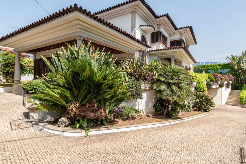 小楼房或独栋别墅出售在 Ribeirão