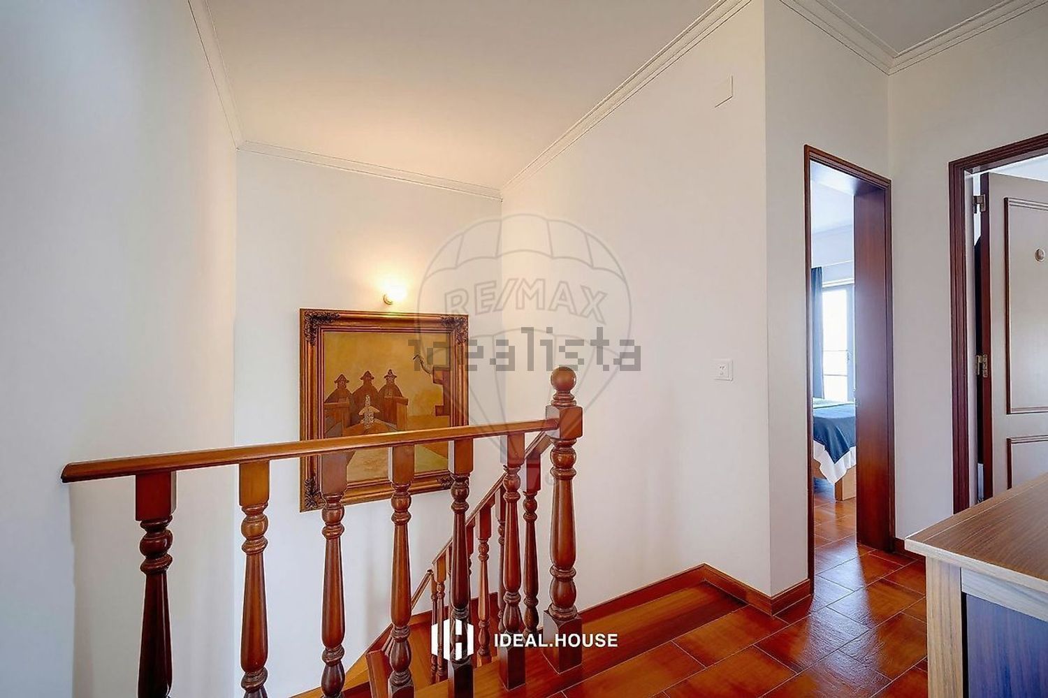 小楼房或独栋别墅出售在Rua dos Matosinhos - 详情