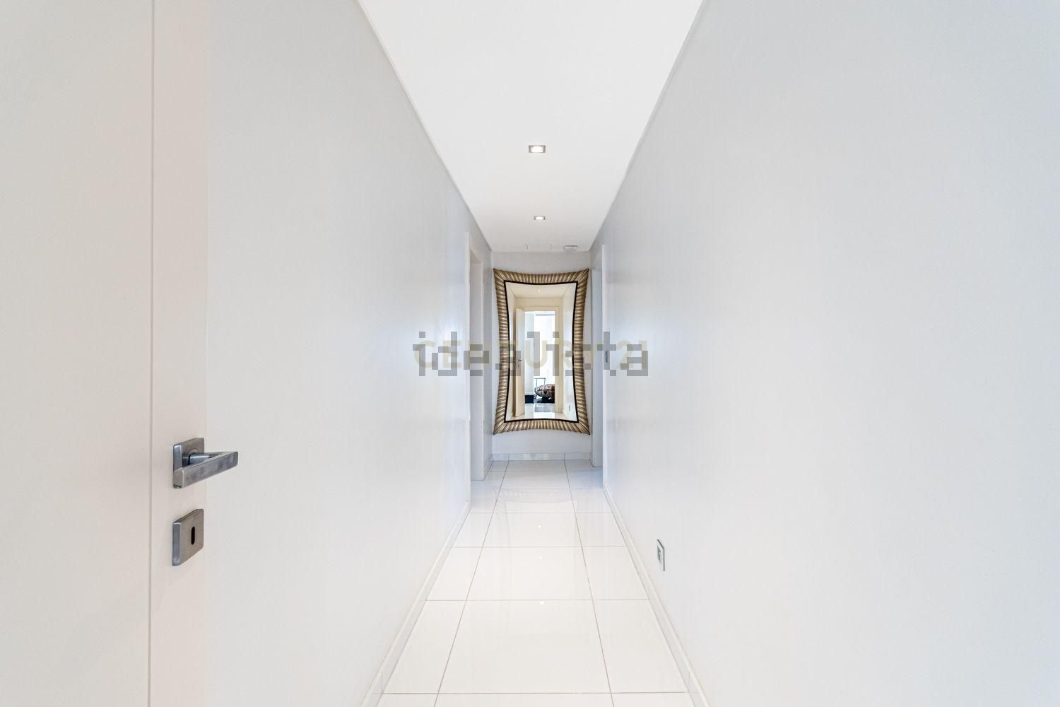 公寓 t5出售在Avenida da Liberdade, 16 - 过道