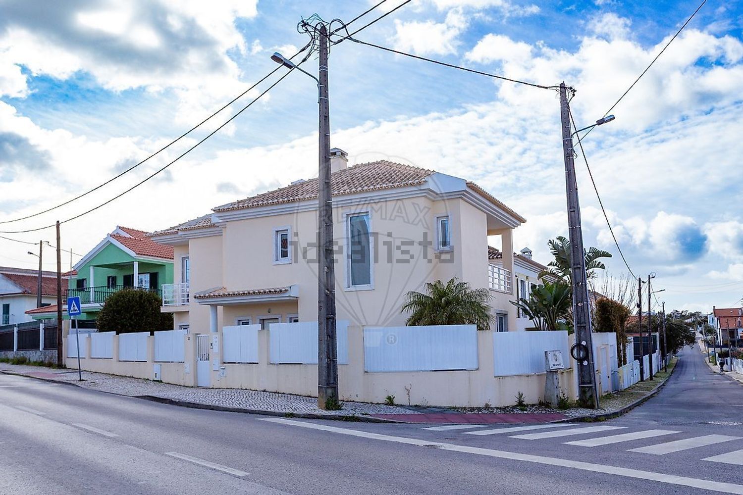 小楼房或独栋别墅出售在Travessa da Fé - 外立面