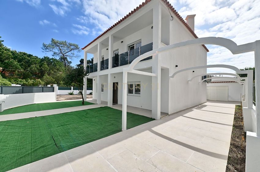 出租小楼房或独栋别墅在Rua Eduarda Lapa, 10