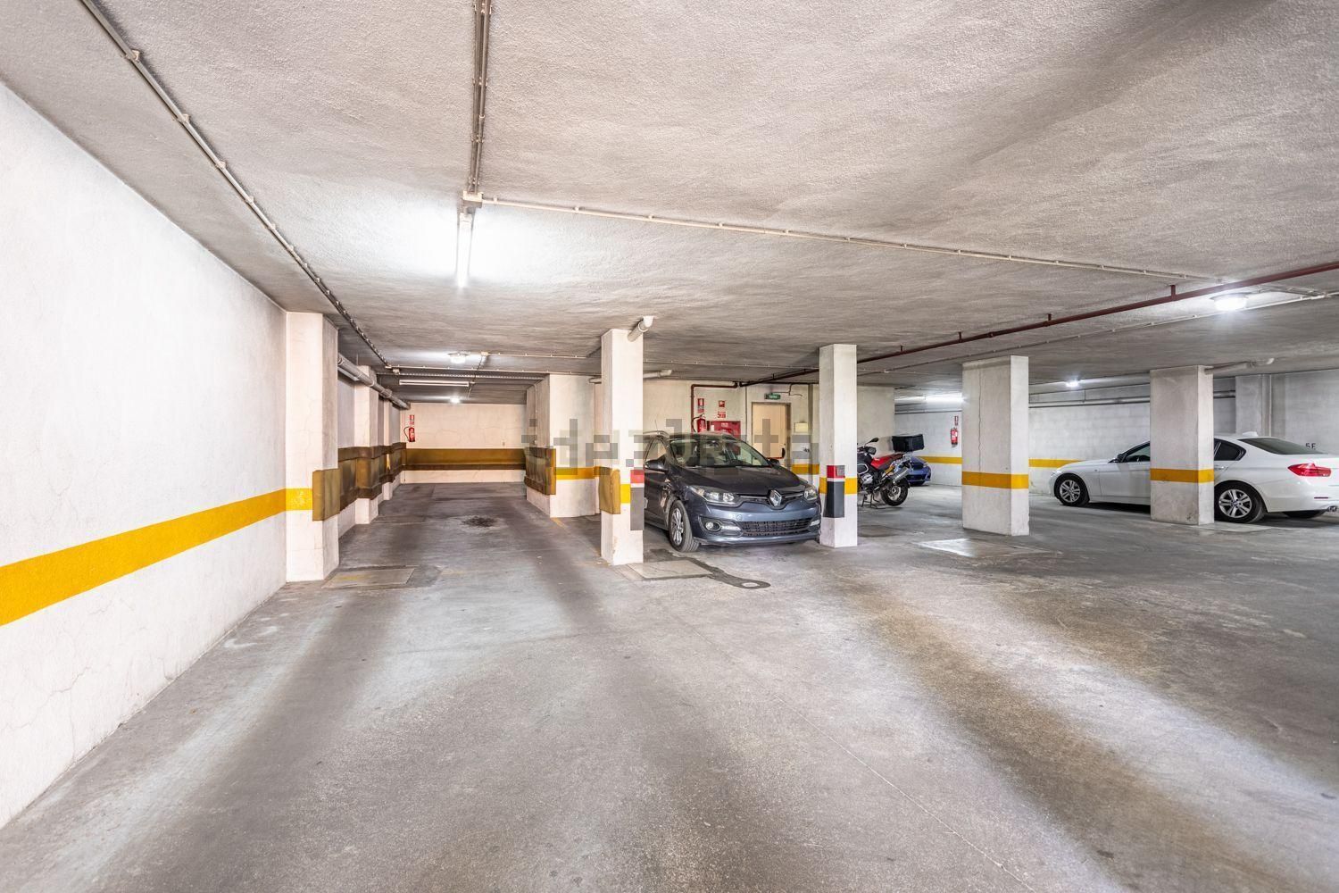 公寓 t5出售在Avenida da Liberdade, 16 - 停车位