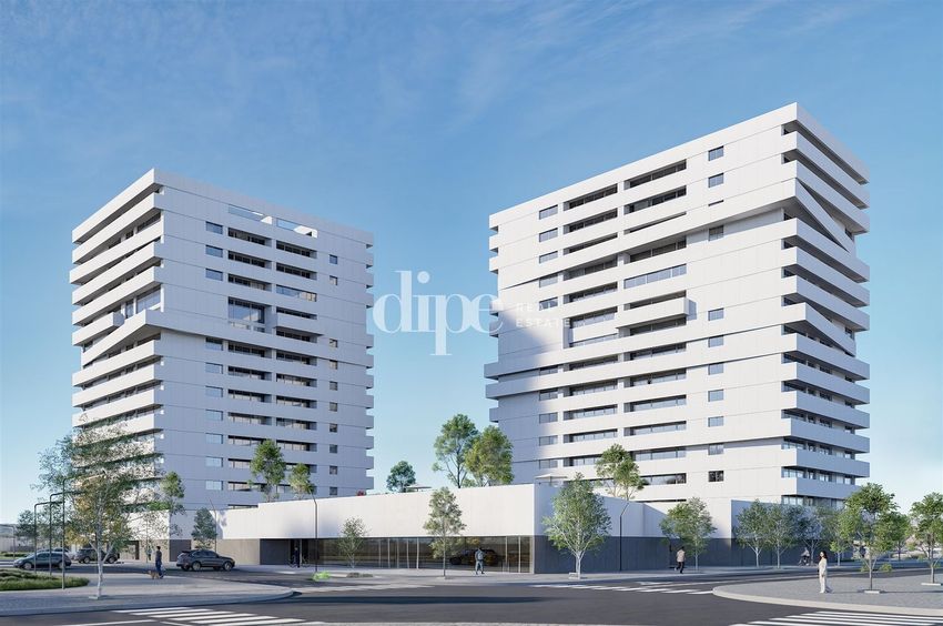 公寓 t4出售在 Centro de Ramalde - Pereiró