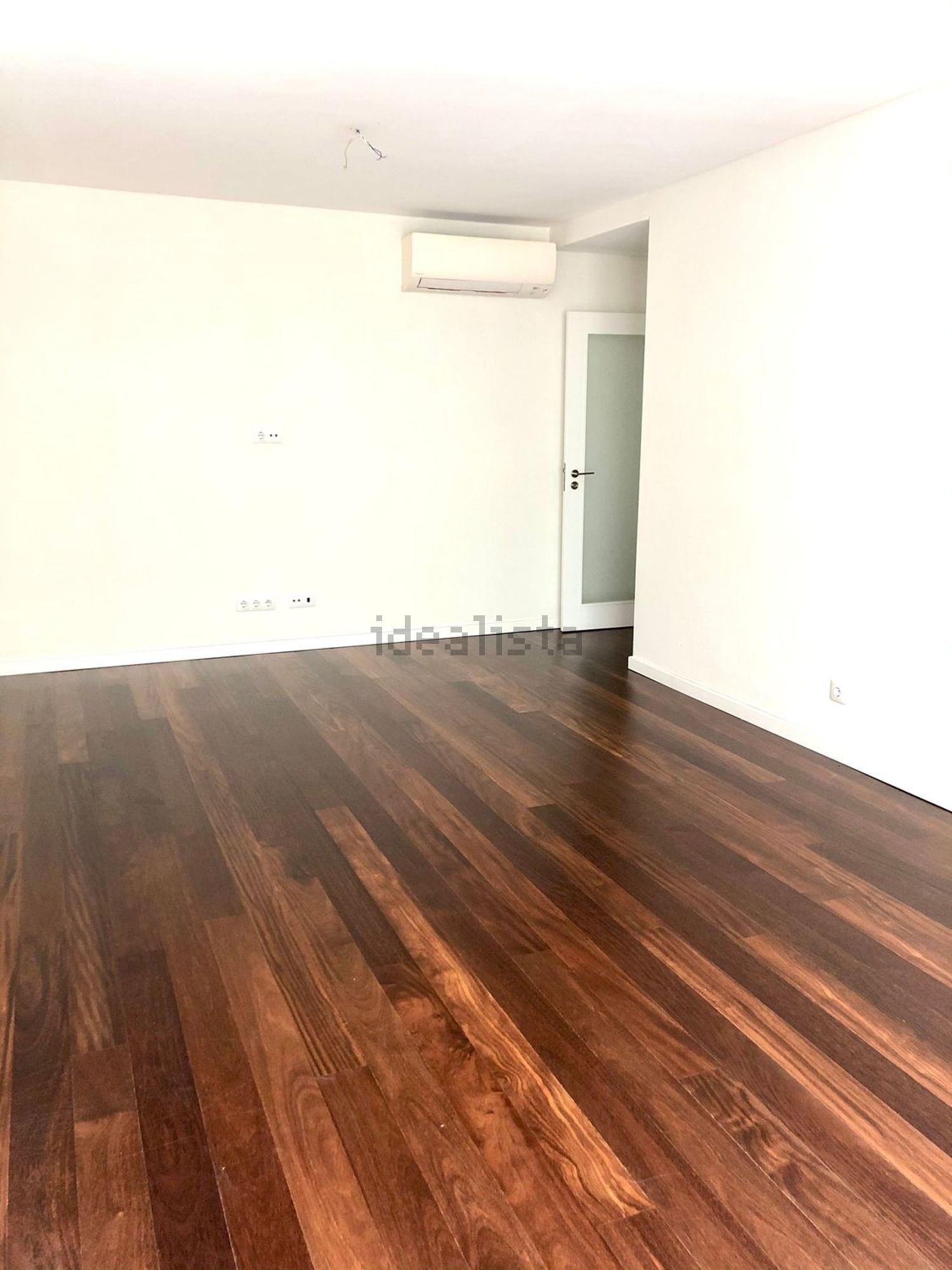 出租公寓 t2在 Casal Ribeiro, 1 No - 客厅