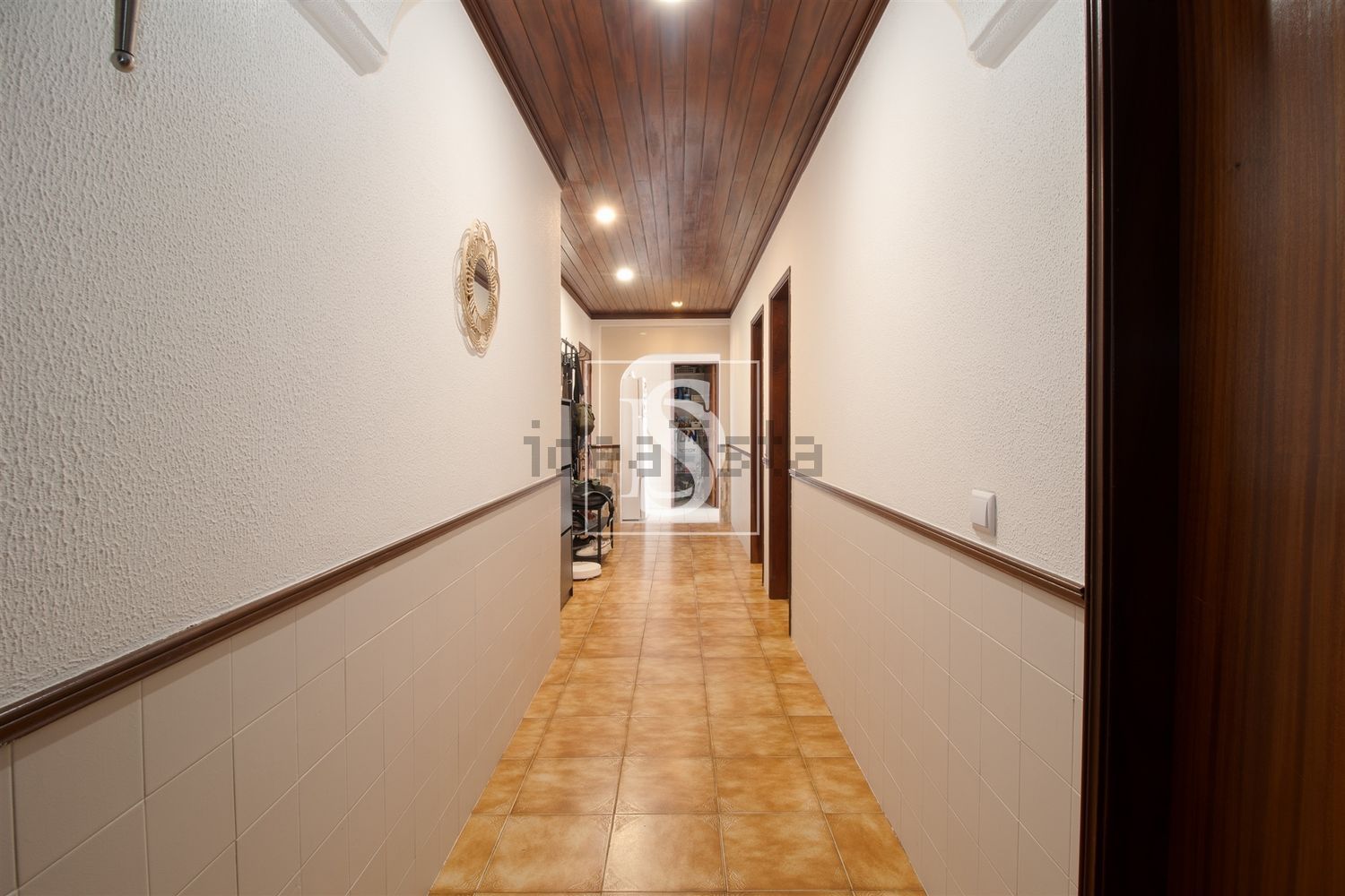 公寓 t2出售在Avenida dos Ciprestes, 145 - 过道