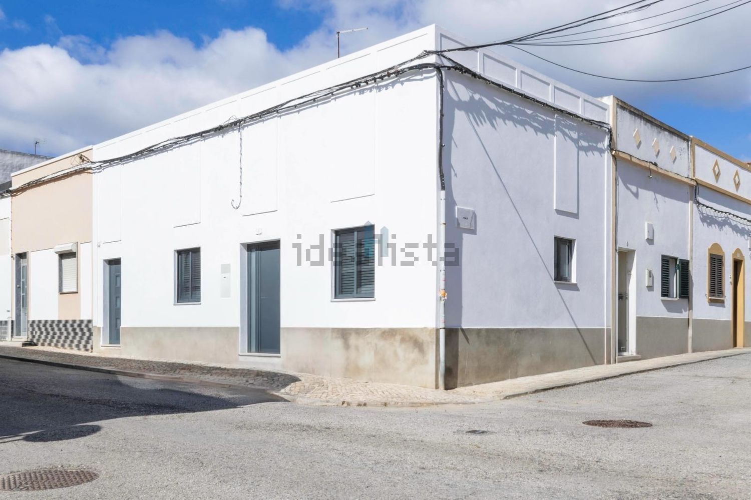 小楼房或别墅出售在 Boavista - 外立面