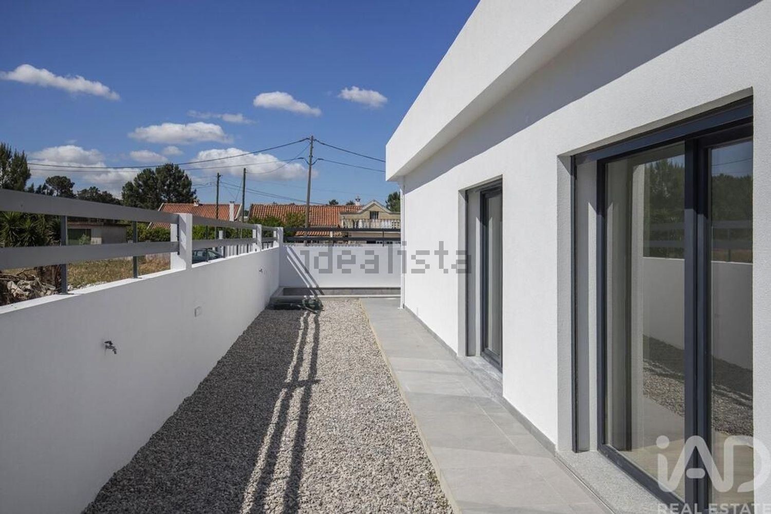 小楼房或独栋别墅出售在 Centro da Quinta do Conde - 外立面