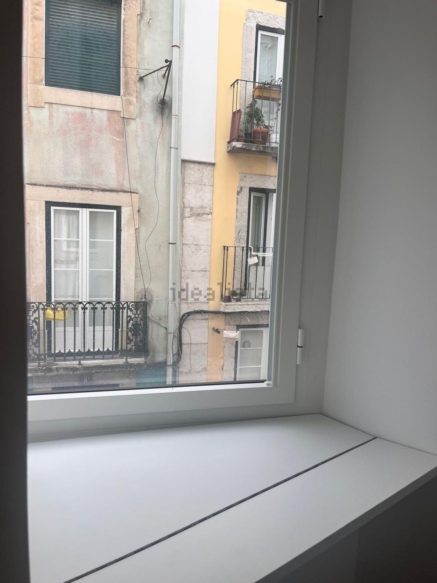 公寓 t1出售在Travessa do Alcaide, 9 - 视线