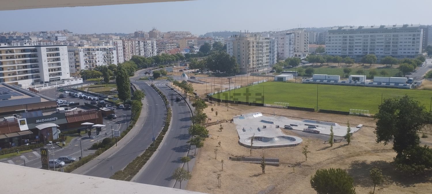 顶层公寓出售在Rua Fernando Santos - 视线