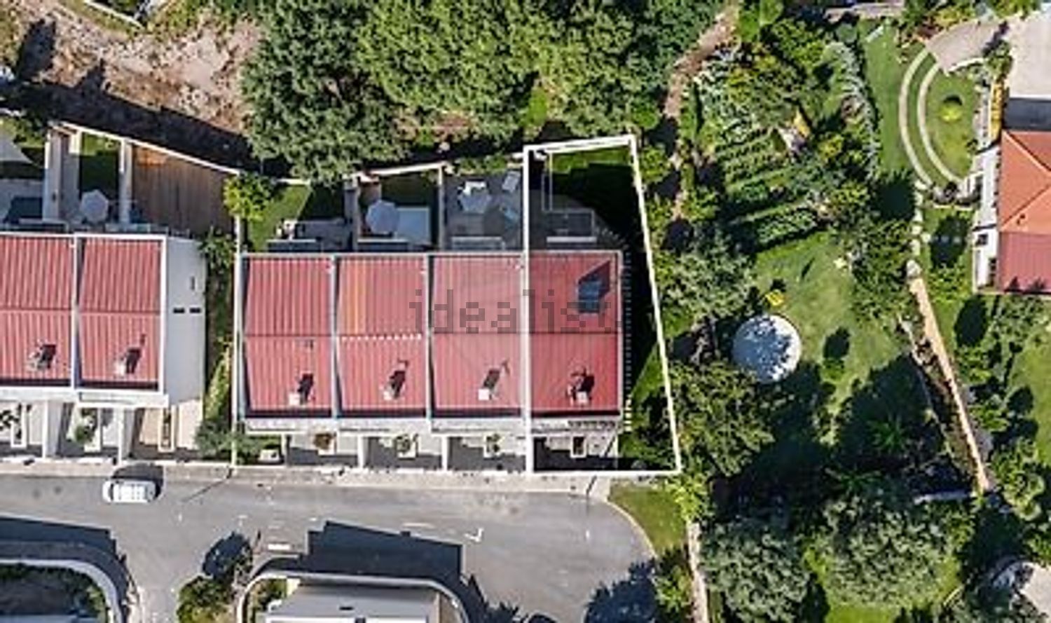 双拼别墅出售在Rua das Rosas, 25 - 视线