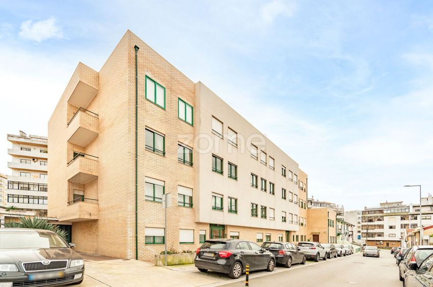 出租公寓 t2在Rua do Bairro da Areosa, 33